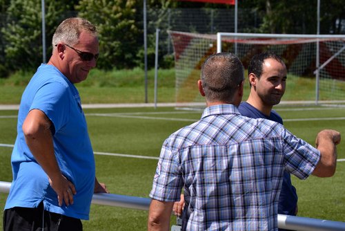 Thorsten Prangenberg, Thomas Rothe und Mohamed Imharraf im Gespräch vor dem Anpfiff