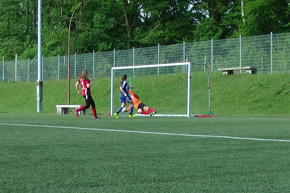 Tor für Bielstein: Annalena Müllenmeister trifft zum zwischenzeitlichen 7:1