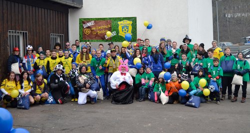 Gruppenfoto mit allen Mitgehern: die Fußgruppe des BSV Bielstein