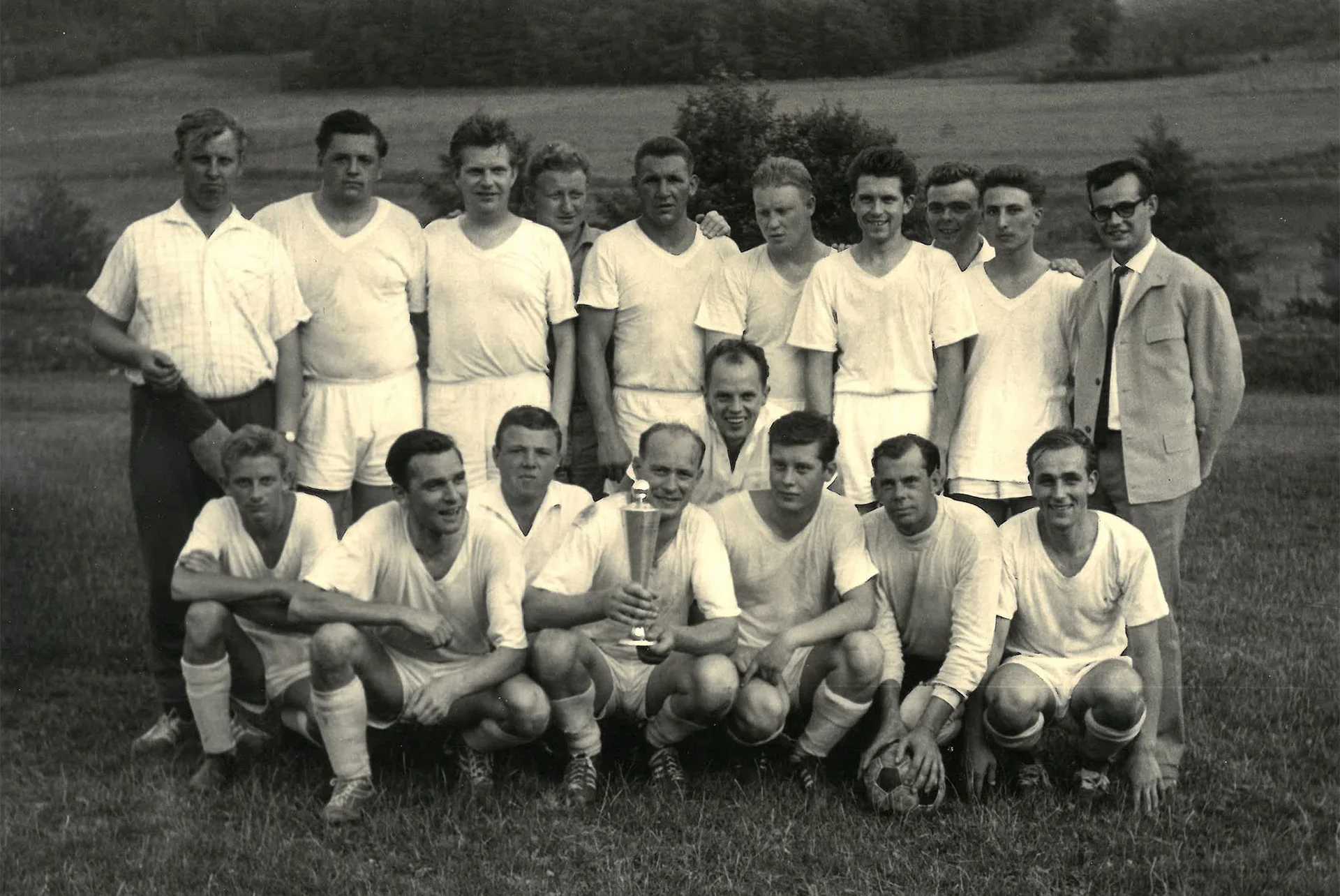 Wir sind auf der Suche nach aktuellen Adressen ehemaliger Mitglieder