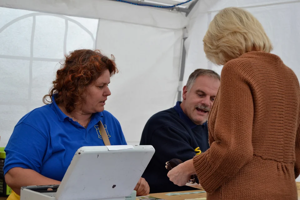 Den ganzen Tag im Einsatz: Carola Manueli und Frank Mohring Den ganzen Tag im Einsatz: Carola Manueli und Frank Mohring