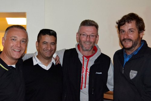 Foto zu später Stunde: Thomas Rothe, Mehdi Moradi, Dietmar Herhaus und Rainer Kaminski Foto zu später Stunde: Thomas Rothe, Mehdi Moradi, Dietmar Herhaus und Rainer Kaminski