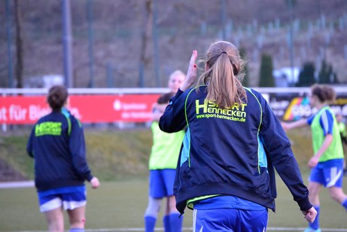 Auf zum Jubeln: Lea Roos auf dem Weg zum Mannschaftskreis Auf zum Jubeln: Lea Roos auf dem Weg zum Mannschaftskreis