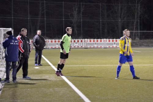 Zwei, die sich mögen: Maro Schwarzer und Thomas Ren beackerten sich in vielen Zweikämpfen