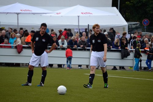 ... genauso wenig wie Thomas und Felix ... genauso wenig wie Thomas und Felix