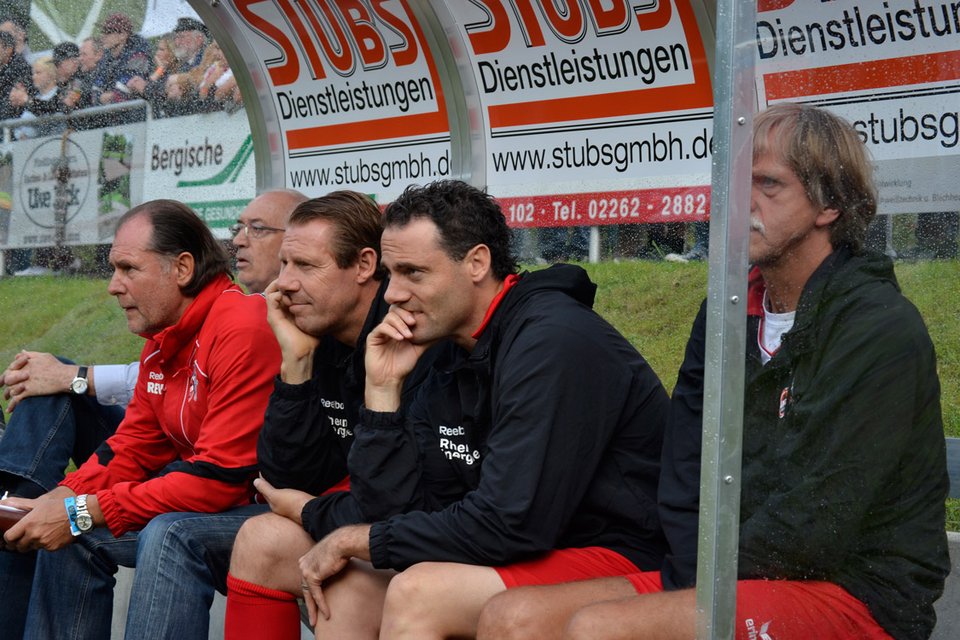 Verbrachten einen entspannten Nachmittag: die Auswechselspieler des 1. FC Köln ließen es ruhig angehen Verbrachten einen entspannten Nachmittag: die Auswechselspieler des 1. FC Köln ließen es ruhig angehen