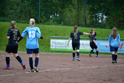 Ein Großteil des Derbys spielte sich in der Wiehler Hälfte ab