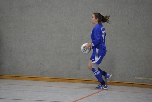 Annalena Müllenmeister bei einem Einwurf Annalena Müllenmeister bei einem Einwurf
