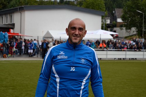 Richtig glücklich: Jugendleiter Jörg Große Richtig glücklich: Jugendleiter Jörg Große