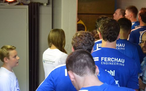 Visierte VfL-Topspieler Adrian Pfahl des Öfteres: Jonas Visierte VfL-Topspieler Adrian Pfahl des Öfteres: Jonas
