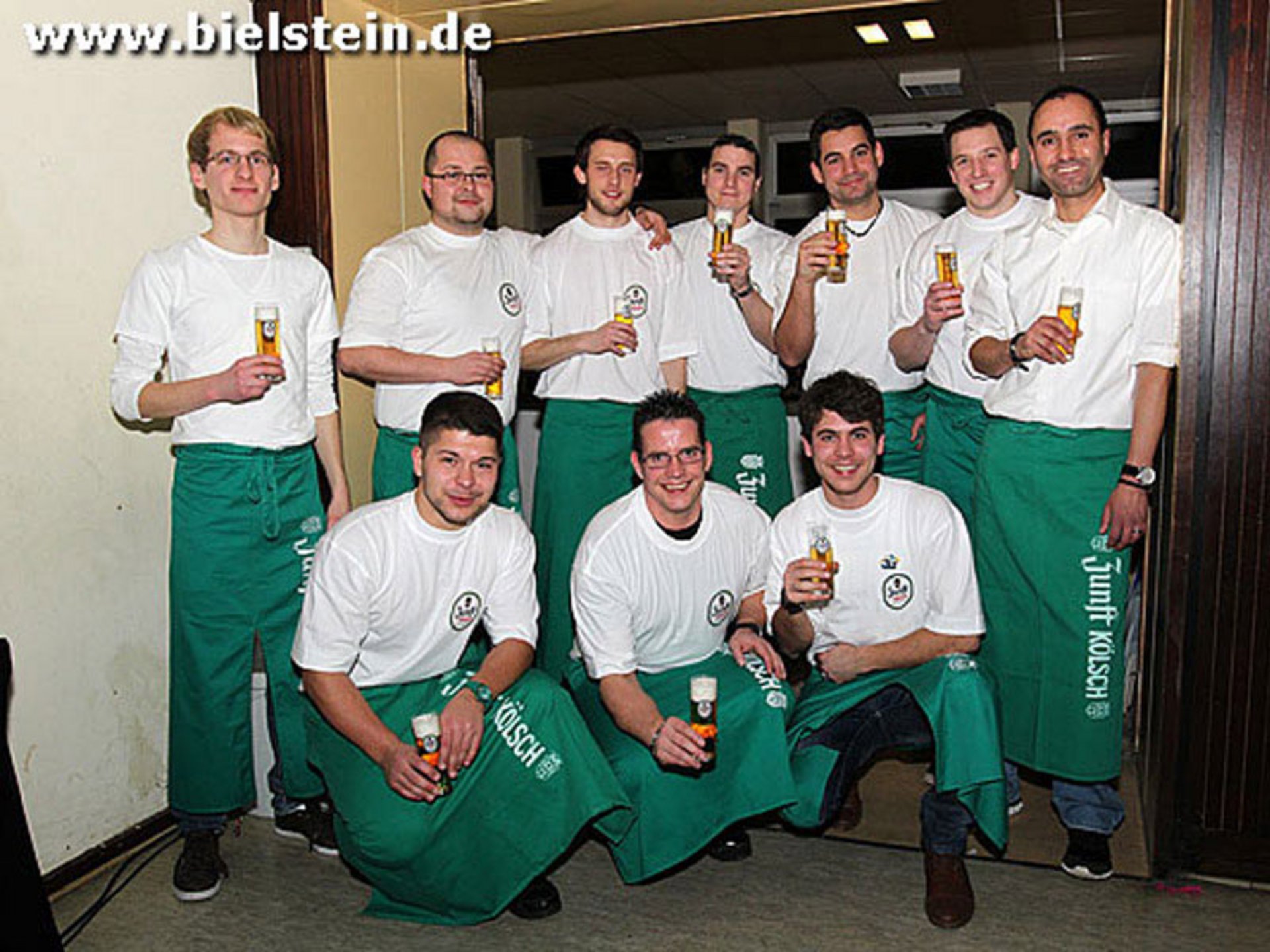 Das Kellner-Team des BSV Bielstein auf der Kostümsitzung des KV Bielstein
