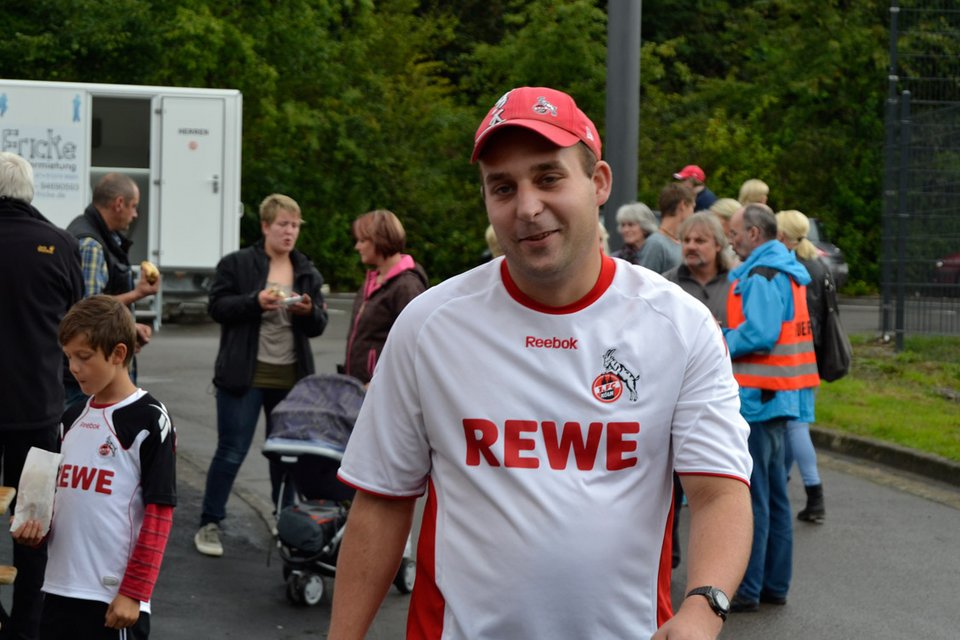 Kölsche Jung: Günther Schäfer freute sich über den Auftritt der Kölner in seinem Wohnzimmer Kölsche Jung: Günther Schäfer freute sich über den Auftritt der Kölner in seinem Wohnzimmer