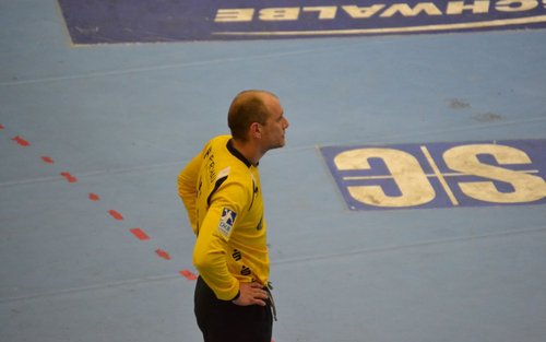 Der Tormann des VfL Gummersbach hielt kaum Bälle fest Der Tormann des VfL Gummersbach hielt kaum Bälle fest