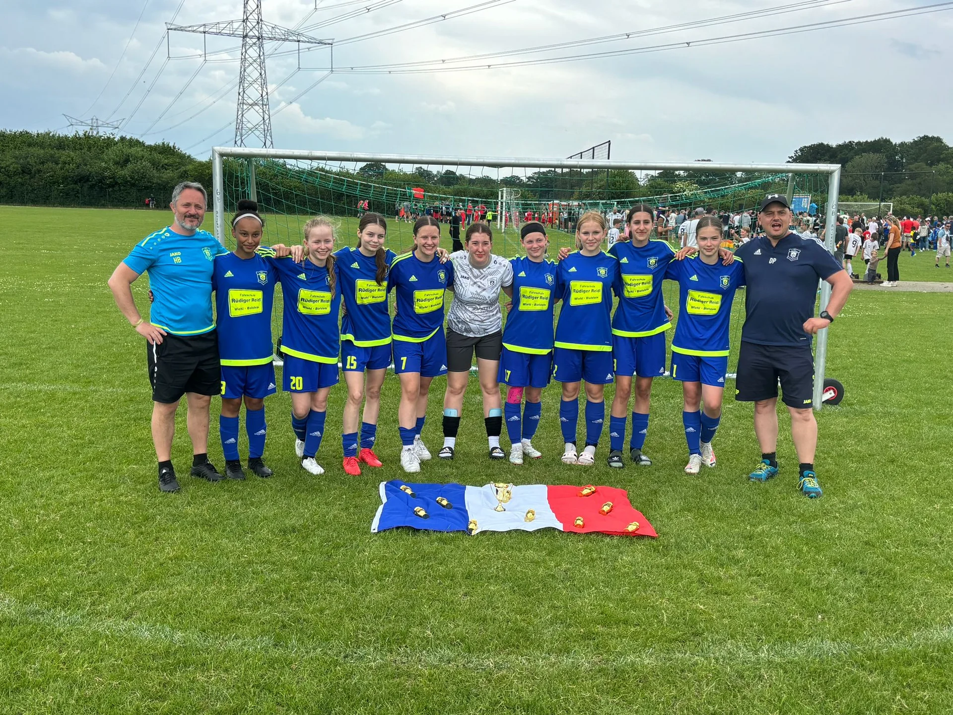 Beim internationalen Turnier in Zutphen erreichten unsere U15 Juniorinnen einen starken dritten Platz