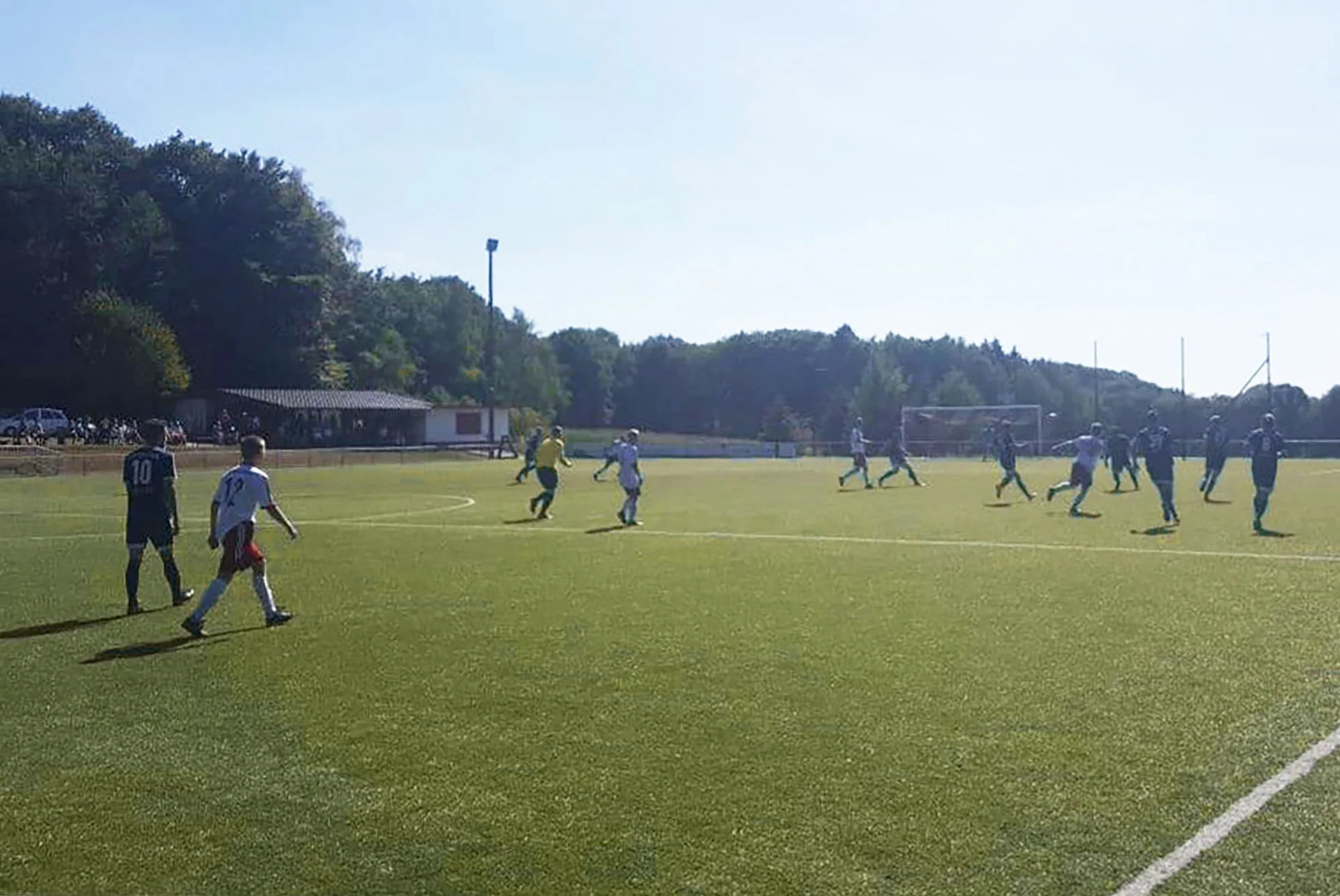 Ausgeglichenes Spiel: Unsere Jungs lieferten sich mit den Rossenbachern ein packendes Duell