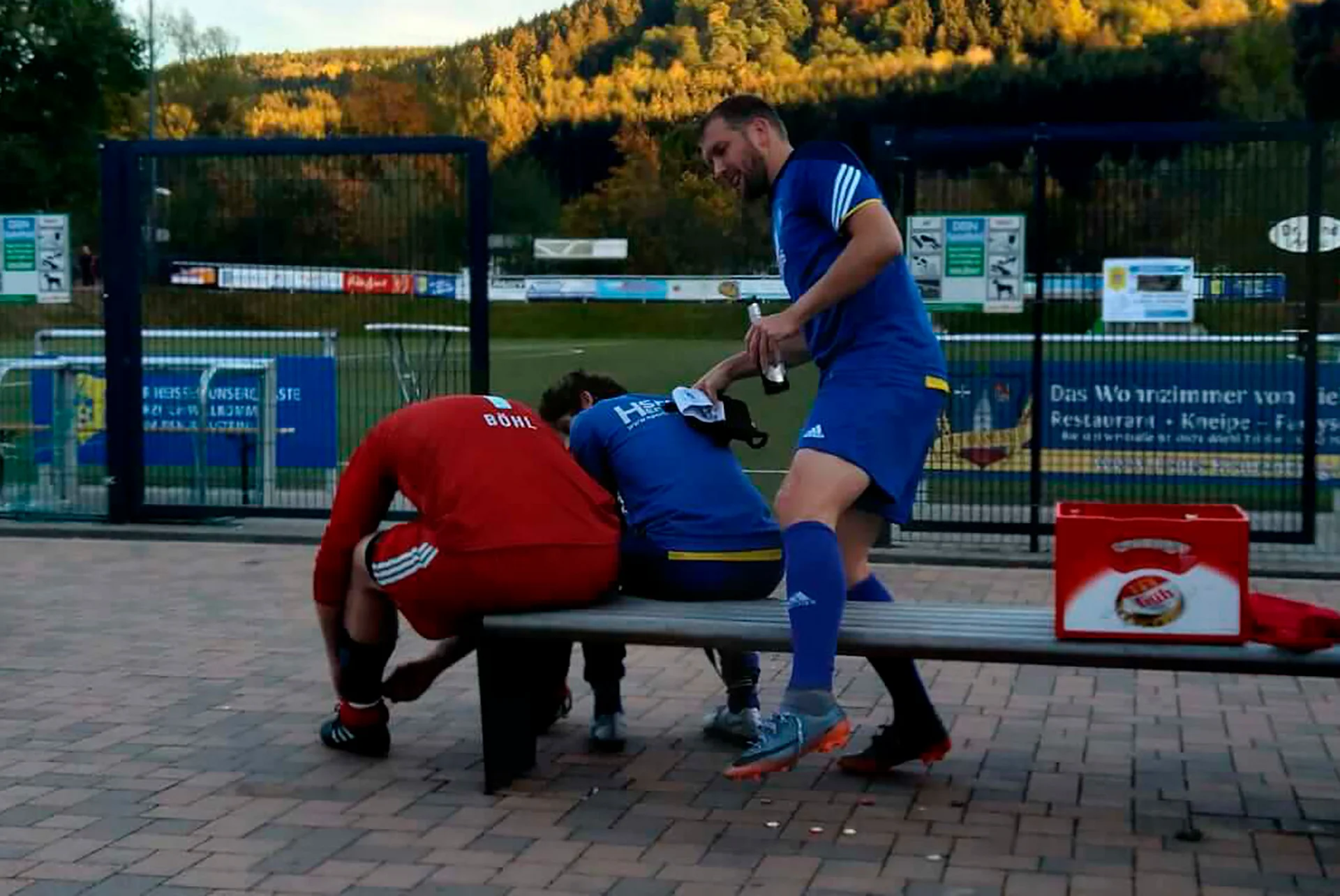 Hängende Köpfe: Unsere Erste Herren waren nach der Niederlage ziemlich geknickt