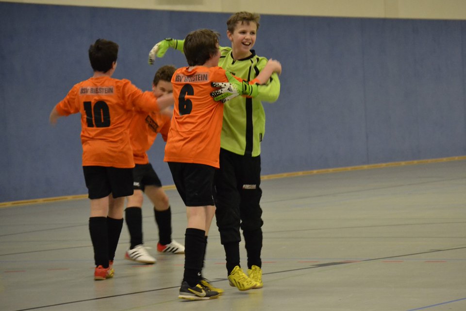 Freuten sich über den Einzug in die Zwischenrunde: Marco, Gavin, Dennis und Lukas Freuten sich über den Einzug in die Zwischenrunde: Marco, Gavin, Dennis und Lukas