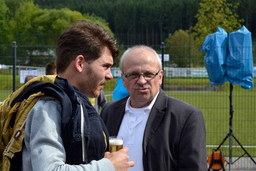 Wussten da noch nicht genau, was sie erwartet: David Kaune und Ede Noreikat vor der Eröffnung der Dr-Kind-Arena Wussten da noch nicht genau, was sie erwartet: David Kaune und Ede Noreikat vor der Eröffnung der Dr-Kind-Arena