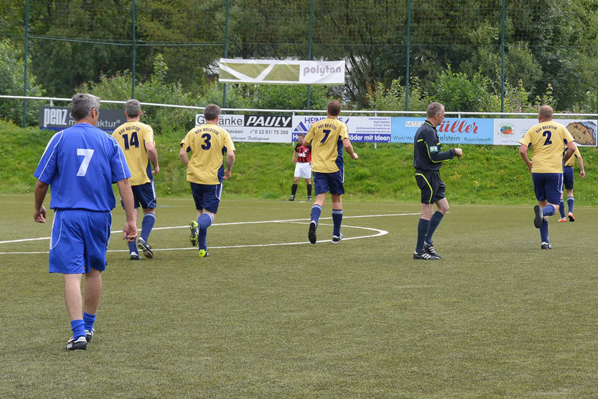 Die Bielsteiner Alten Herren brauchen deine Unterstützung, um heute Abend so wie hier jubeln zu können
