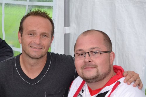 Arm in Arm: Dirk Lottner mit Alexander Pethe genauso wie ... Arm in Arm: Dirk Lottner mit Alexander Pethe genauso wie ...