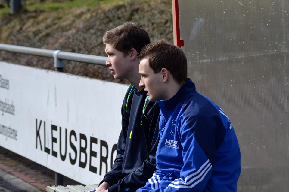 Saßen zunächst auf der Bank, kamen dann in Halbzeit 2 rein und machten ein auffälliges Spiel: Nico Nördtling und Felix Bröcher Saßen zunächst auf der Bank, kamen dann in Halbzeit 2 rein und machten ein auffälliges Spiel: Nico Nördtling und Felix Bröcher