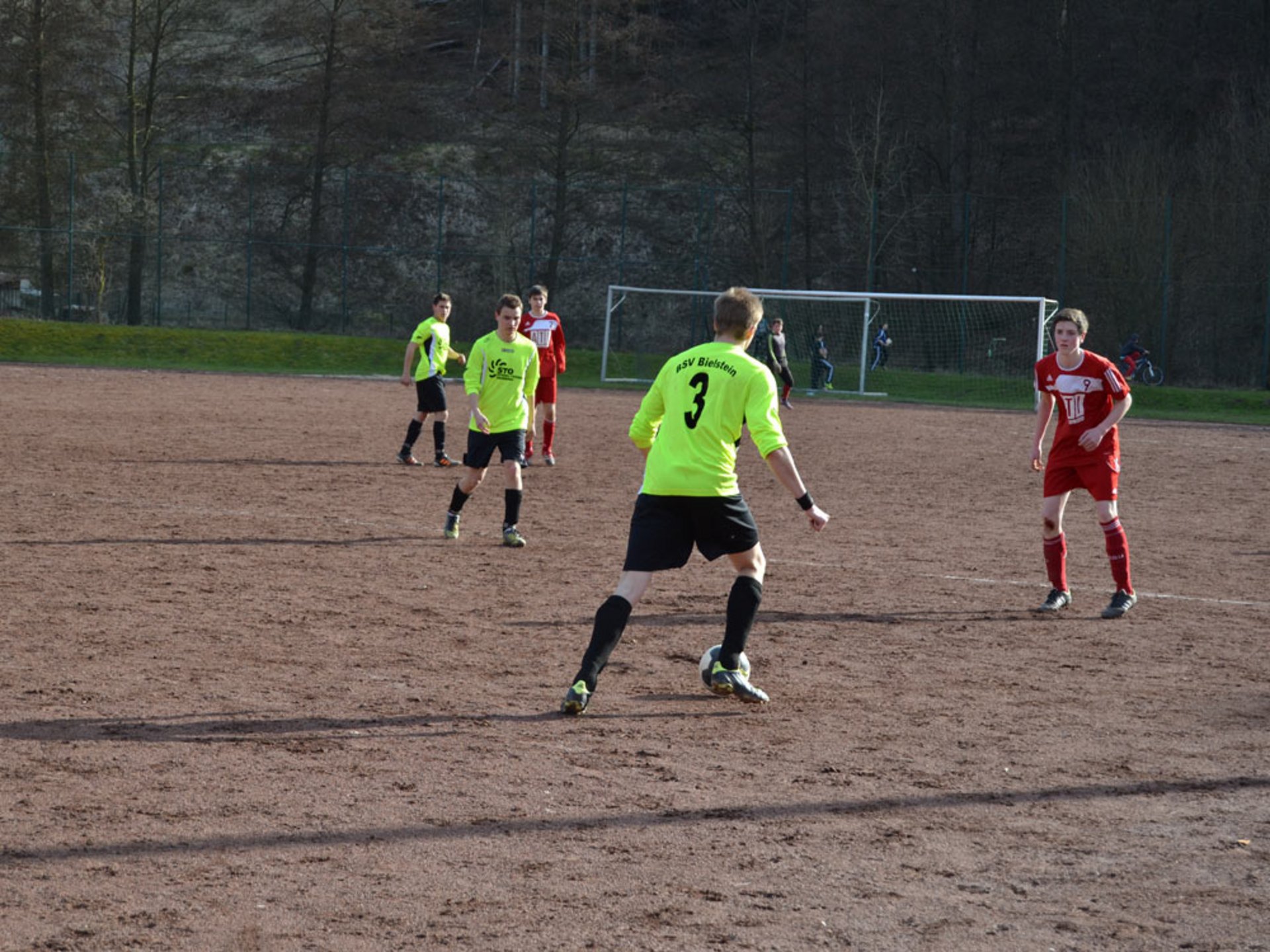 Dank einer guten ersten Hälfte besiegt unsere U19 die SpVgg. Wallerhausen