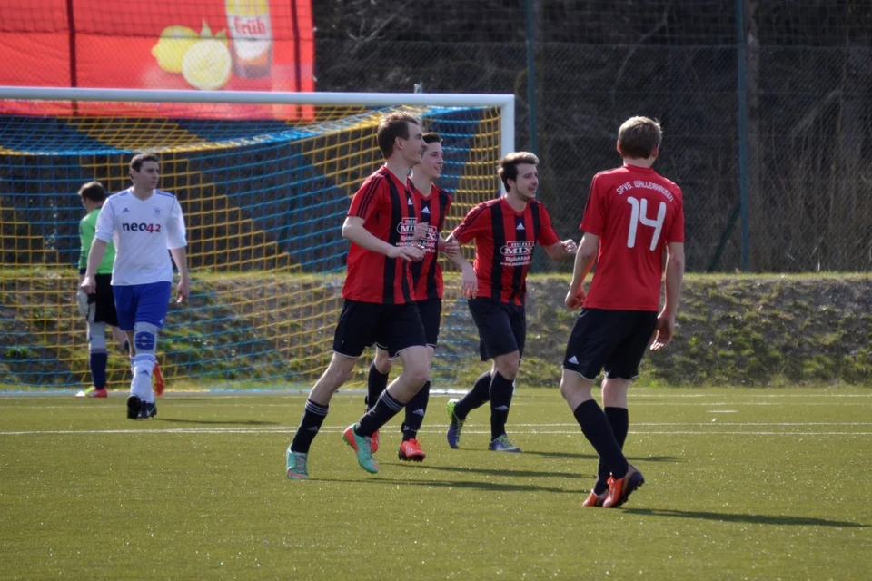 Ungläubige Gesichter: die Gäste aus Wallerhausen nach dem 0:2