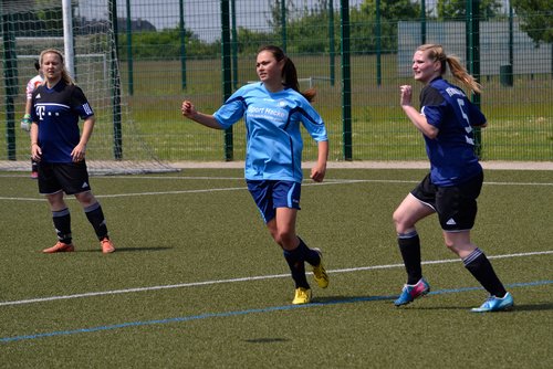 Darya Chahardahcherik, die Torschützin zum 2:0 Darya Chahardahcherik, die Torschützin zum 2:0