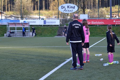 Mitfiebernd: Trainer Franz Blaes wirkte unzufrieden mit der Leistung seiner Mannschaft
