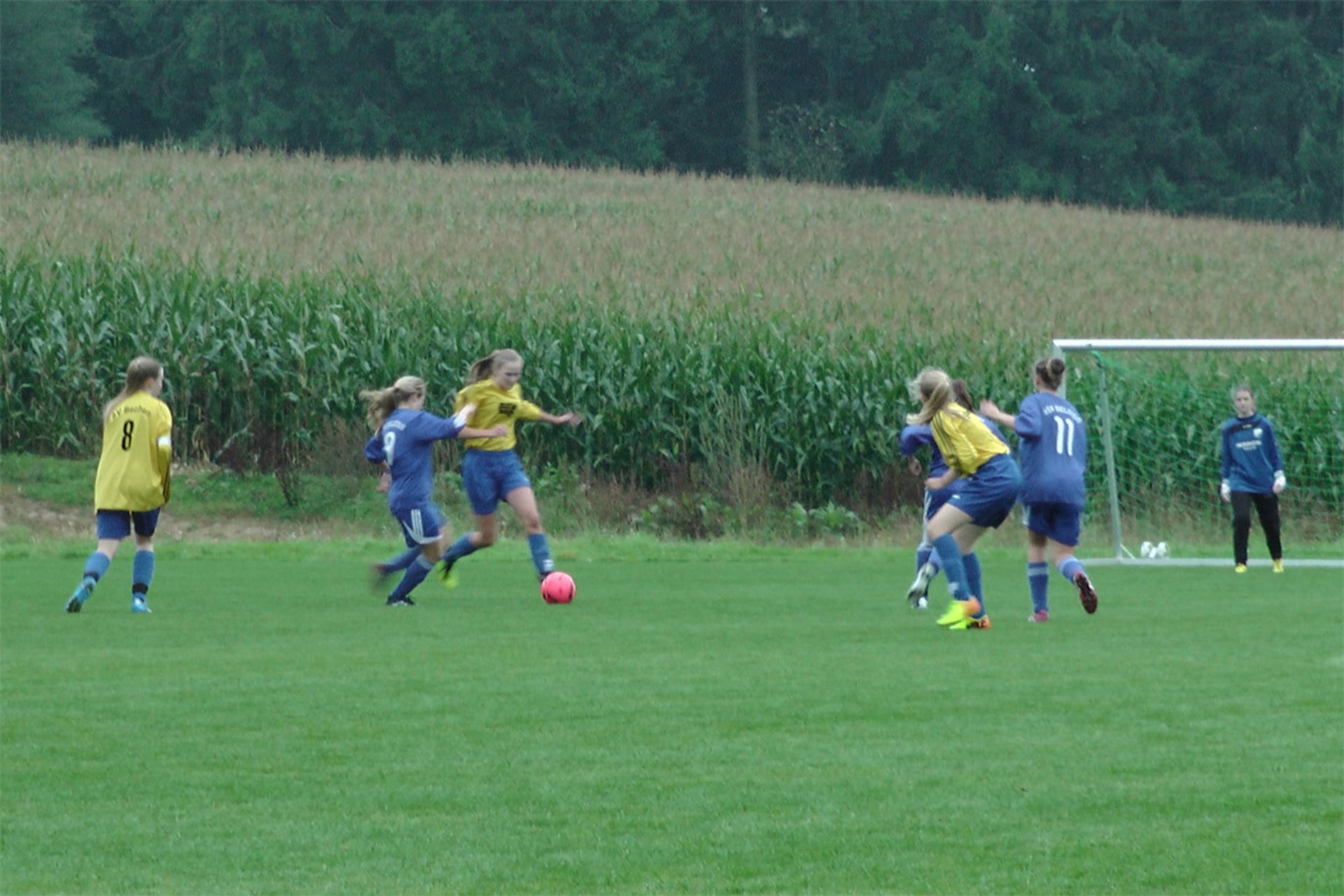 Immer einen Schritt voraus: die Bielsteiner Mädels gewinnen gegen Bechen verdient mit 7:1