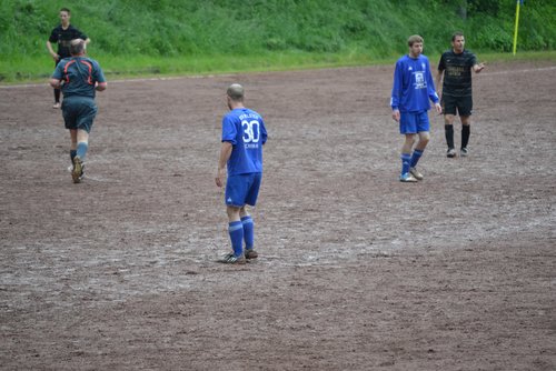 Christopher Schrahe steigerte sich in Halbzeit 2 wie die gesamte Mannschaft Christopher Schrahe steigerte sich in Halbzeit 2 wie die gesamte Mannschaft