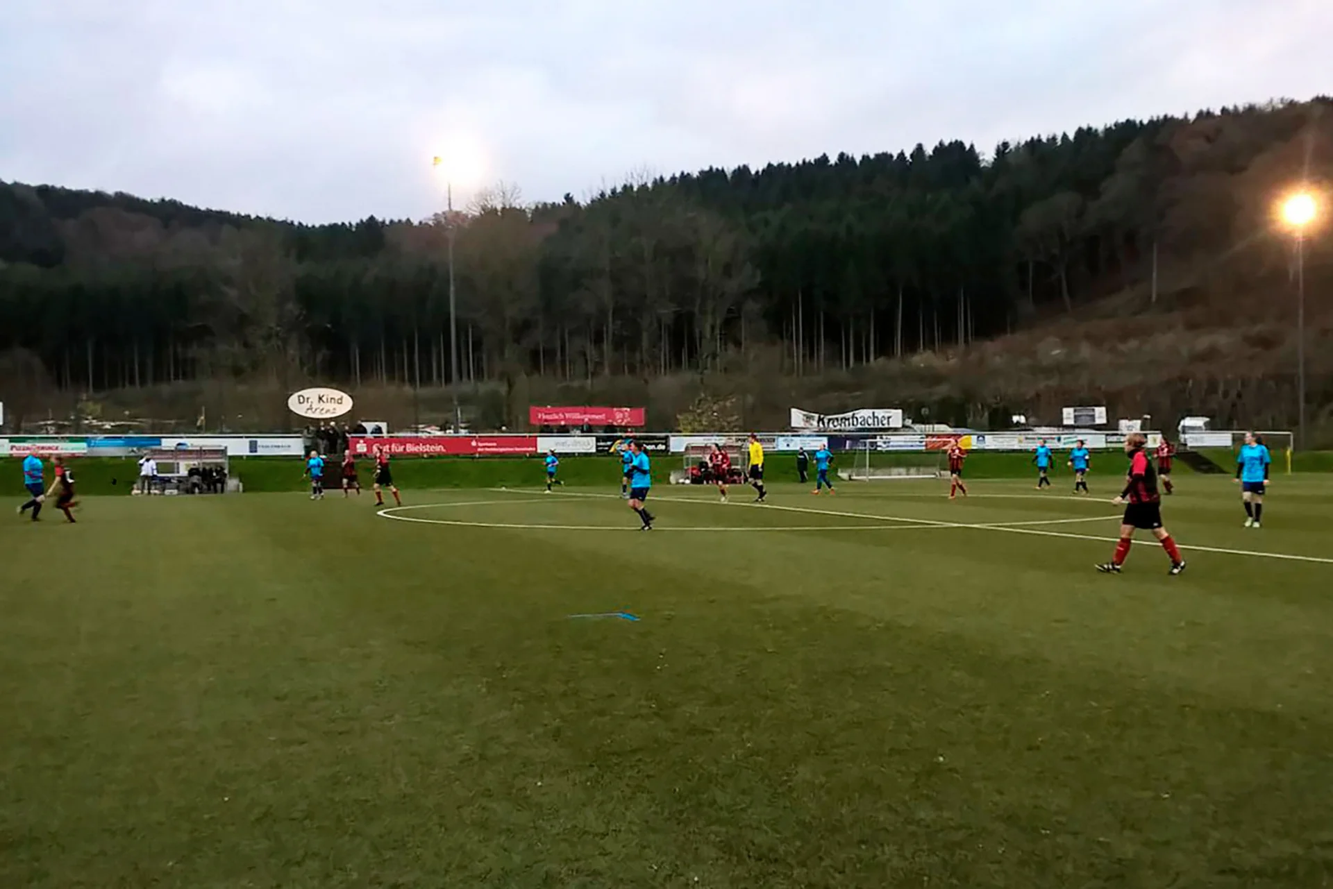Hartes Stück Arbeit: Unsere Damen mussten viel investieren, um die Gäste aus Morsbach zu bezwingen (Archivfoto)