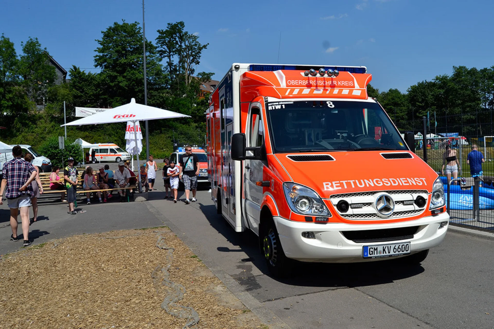 Die Maßnahmen, die ergriffen werden, bevor der Krankenwagen eintrifft, entscheiden oft über Leben oder Tod