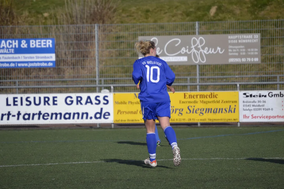 Sarah machte eines ihrer schwächeren Spiele, traf aber dennoch doppelt