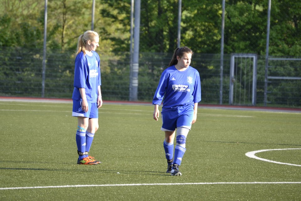 Mara Hahn und Annalena Müllenmeister machten über ihre Seite viel Druck