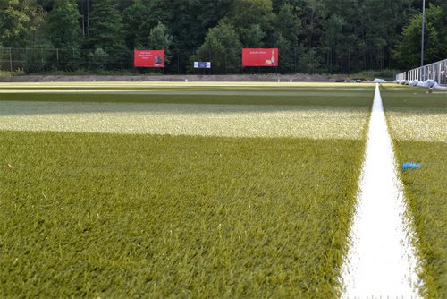 Noch sind die Einlassungen der Linien zu erkennen: dies wird sich mit dem ersten Abziehen ändern Noch sind die Einlassungen der Linien zu erkennen: dies wird sich mit dem ersten Abziehen ändern