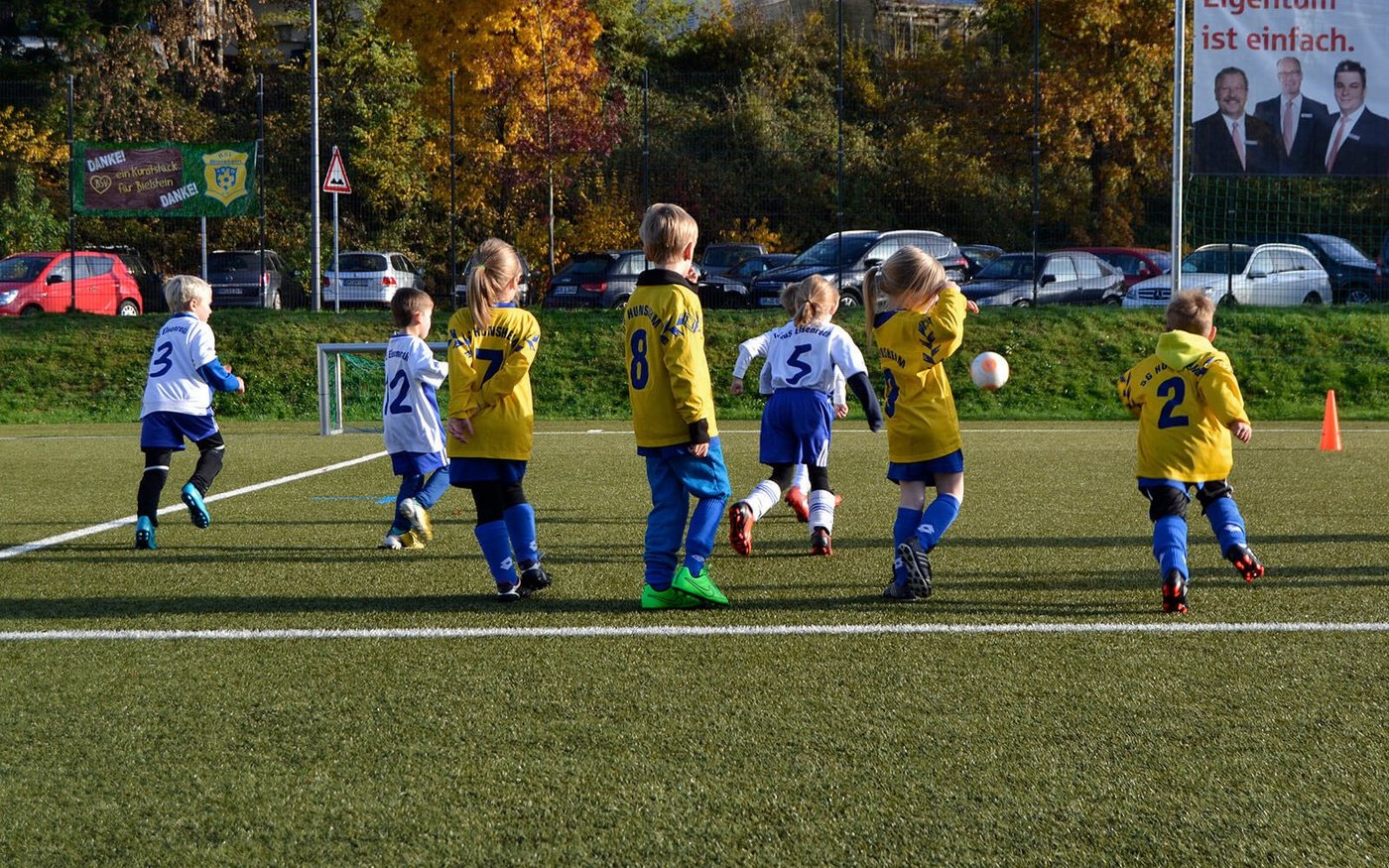 Der BSV Viktoria Bielstein leitet die Fußball-AG in der Grundschule Bielstein