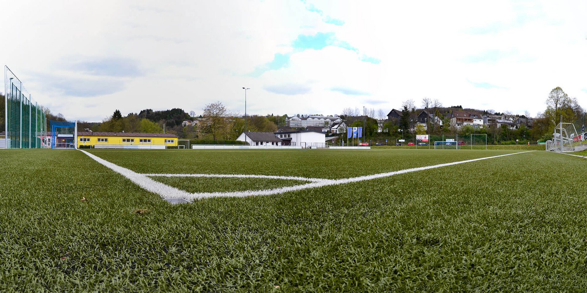 Die Dr. Kind Arena in Bielstein ist einem exzellenten Zustand, um Punkte gespielt werden darf hier trotzdem nicht