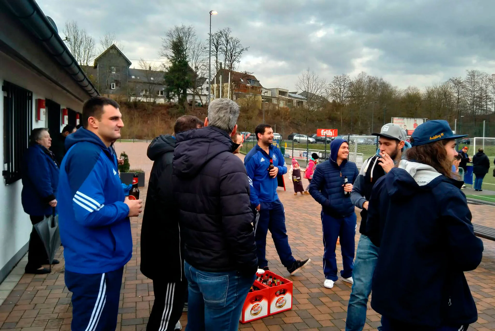 Zufrieden mit sich: Unsere Erste Herren setzte sich letztlich verdient gegen Waldbröl durch